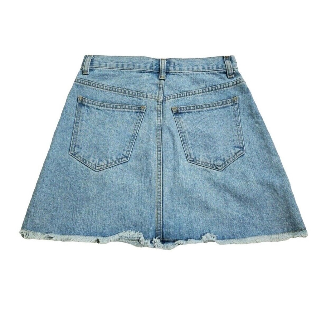 Forever 21 Skirt Size 25 Womens Light Wash Raw‎ Hem Button Front Denim Mini